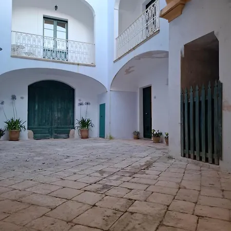 Palazzo Cosi-forina Villa Morciano di Leuca