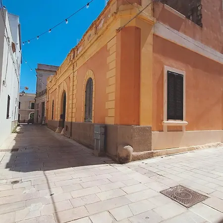 Palazzo Cosi-forina * Morciano di Leuca
